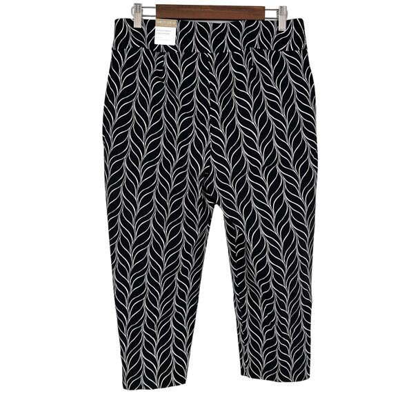 NEW NWT Chicos Perfect Stretch Sz 1.5 US 10 Medium/Large Josie Slim Capri Pants - Picture 10 of 10